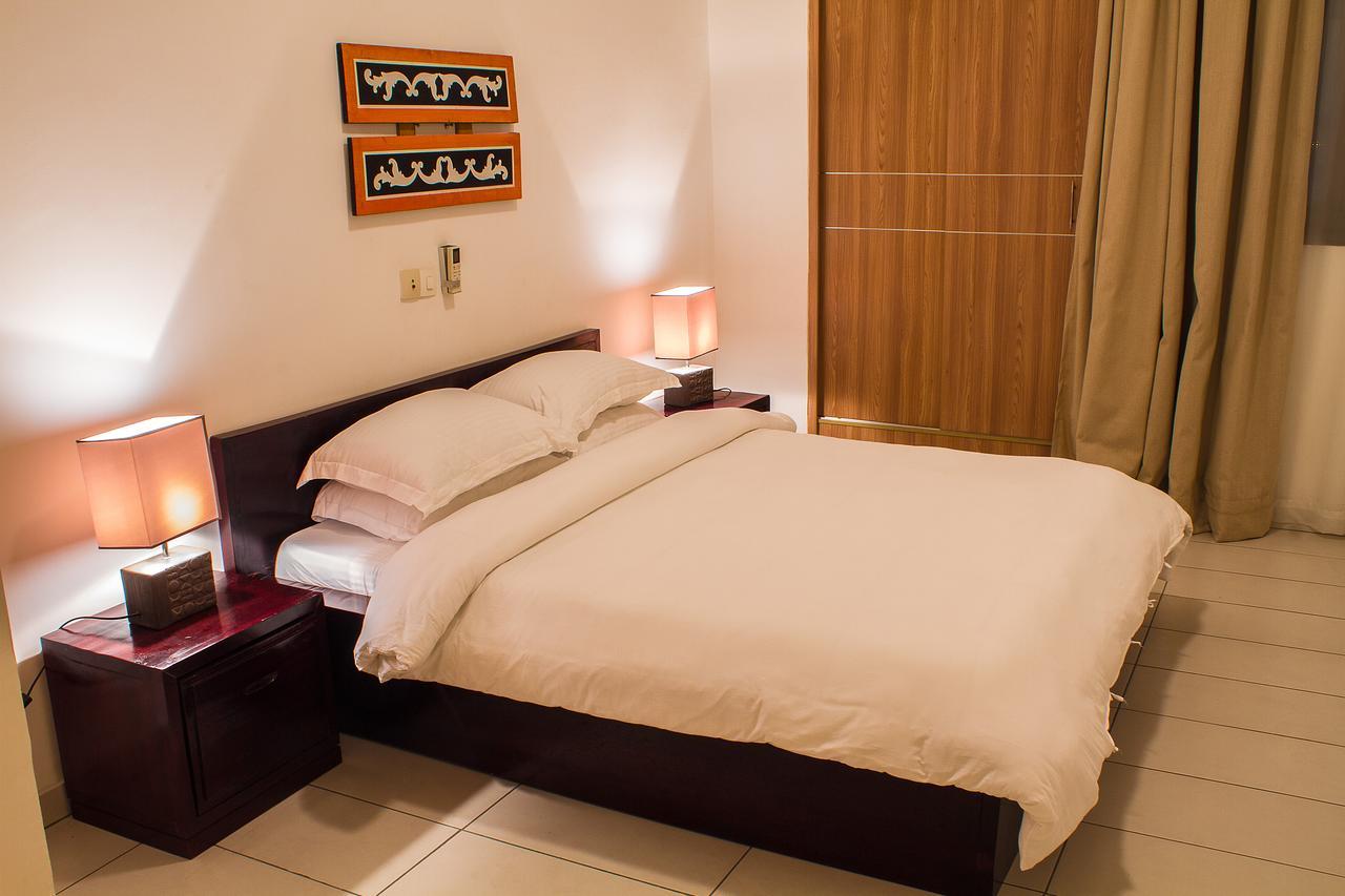 Hotel Le Vaisseau Abidjan Exterior photo
